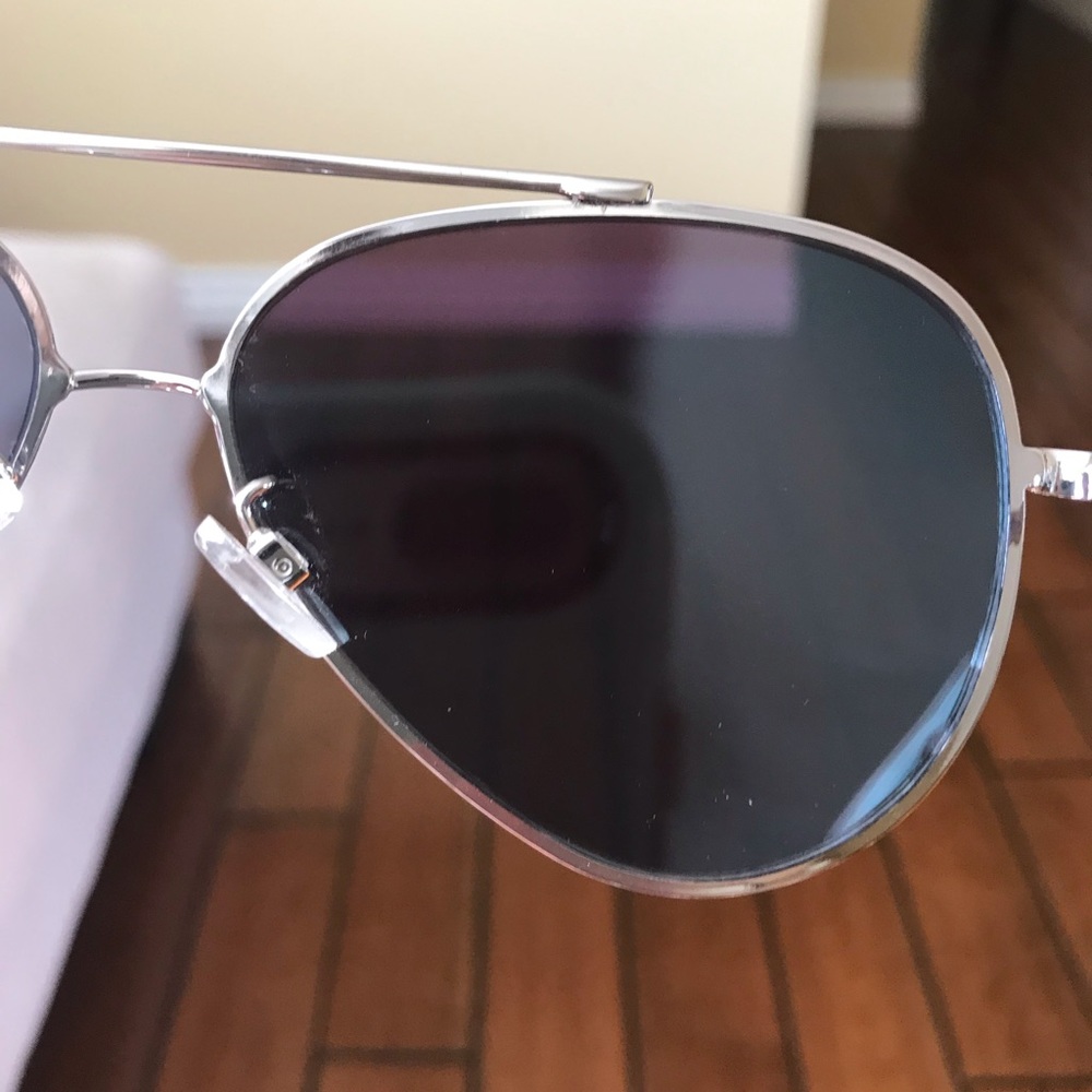 Mirrored Sunglass bundle - Picture 13 of 16